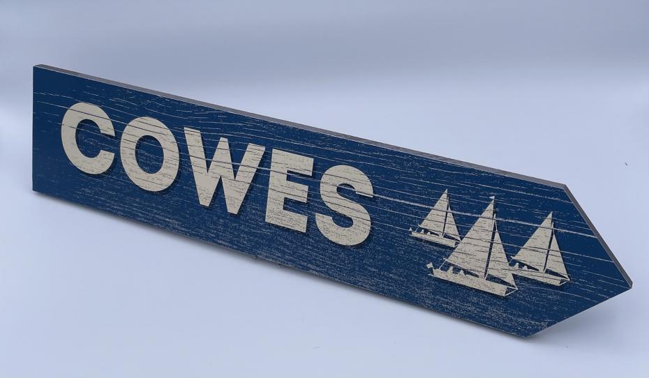 Cowes sailing boats - blue wood effect
